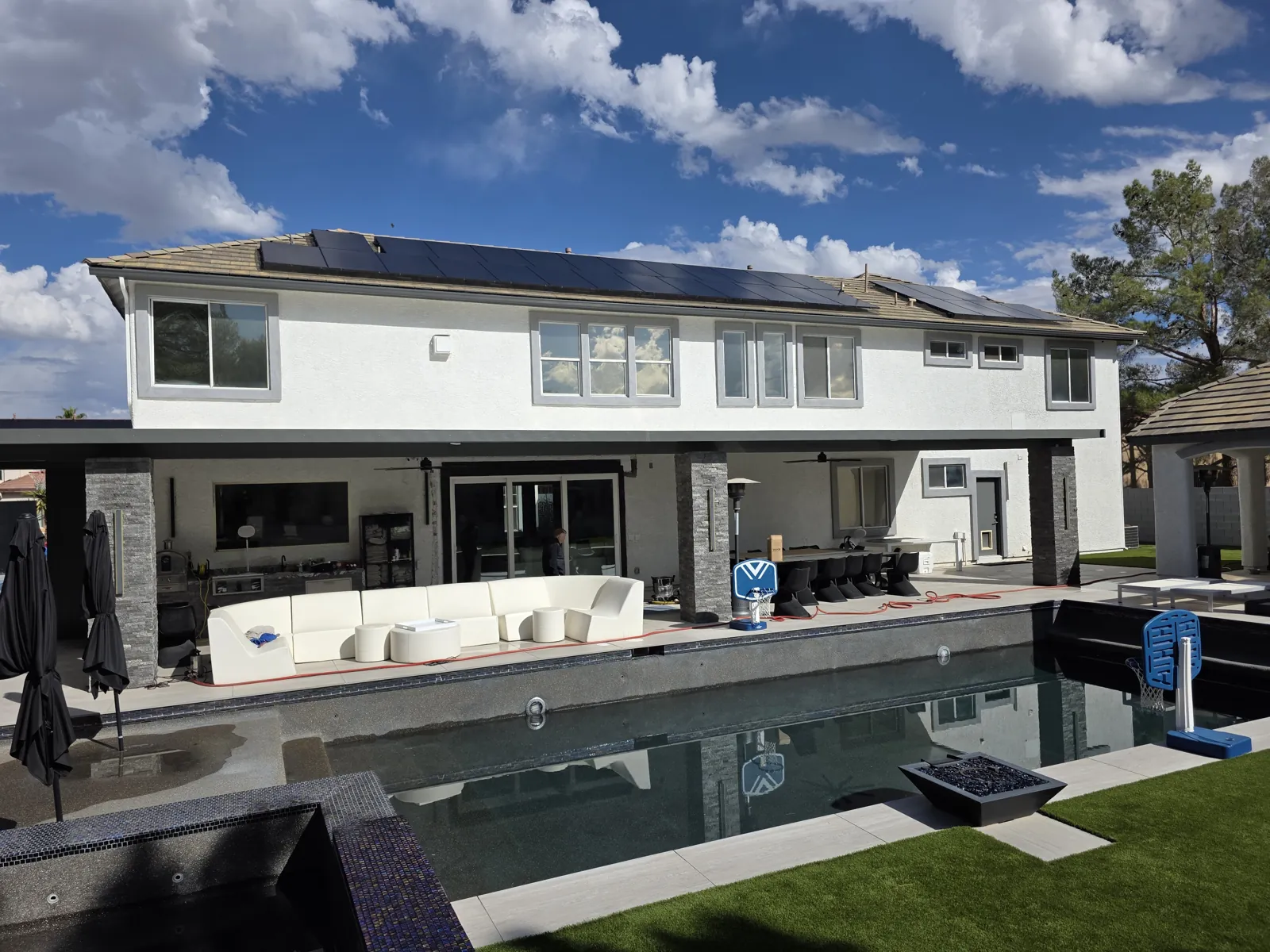 Is It Time to Replace Your Gutters? 9 Warning Signs Every Homeowner Misses (2026)
