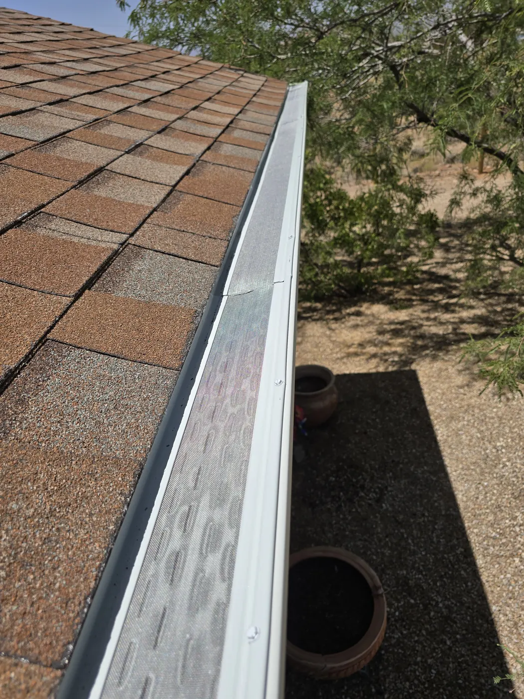 How Leaf Screens Save Your Rain Gutters from Expensive Water Damage?